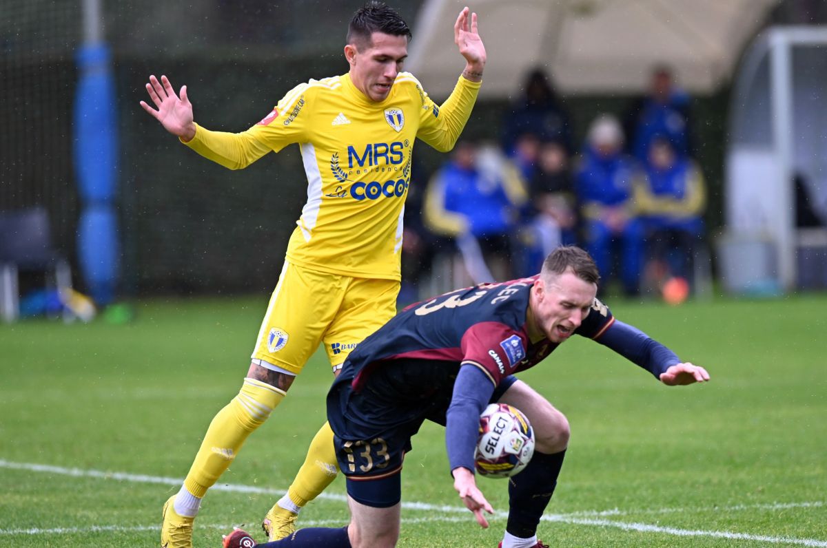 Petrolul a încheiat cantonamentul cu o înfrângere » Toate detaliile de la amical + Emoții cu Budescu în prima repriză