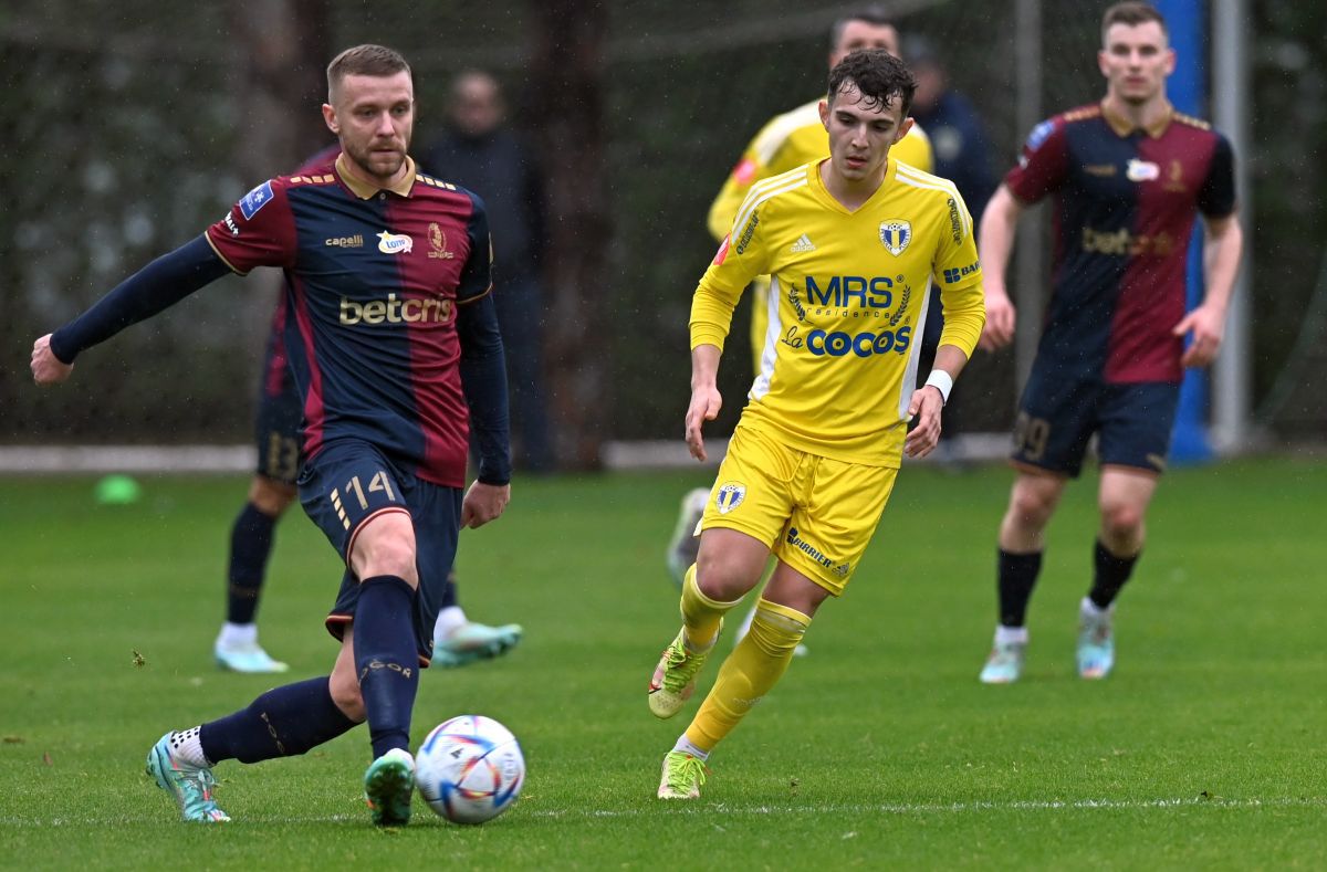 Petrolul a încheiat cantonamentul cu o înfrângere » Toate detaliile de la amical + Emoții cu Budescu în prima repriză