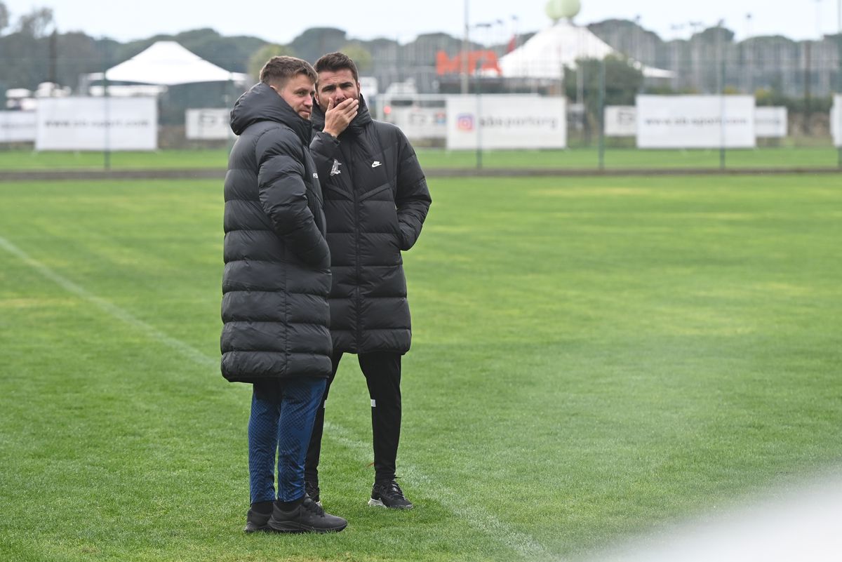 Fotbal printre căpșuni și salate! Imagini inedite din dronă: ce se afla lângă terenul de joc al Rapidului