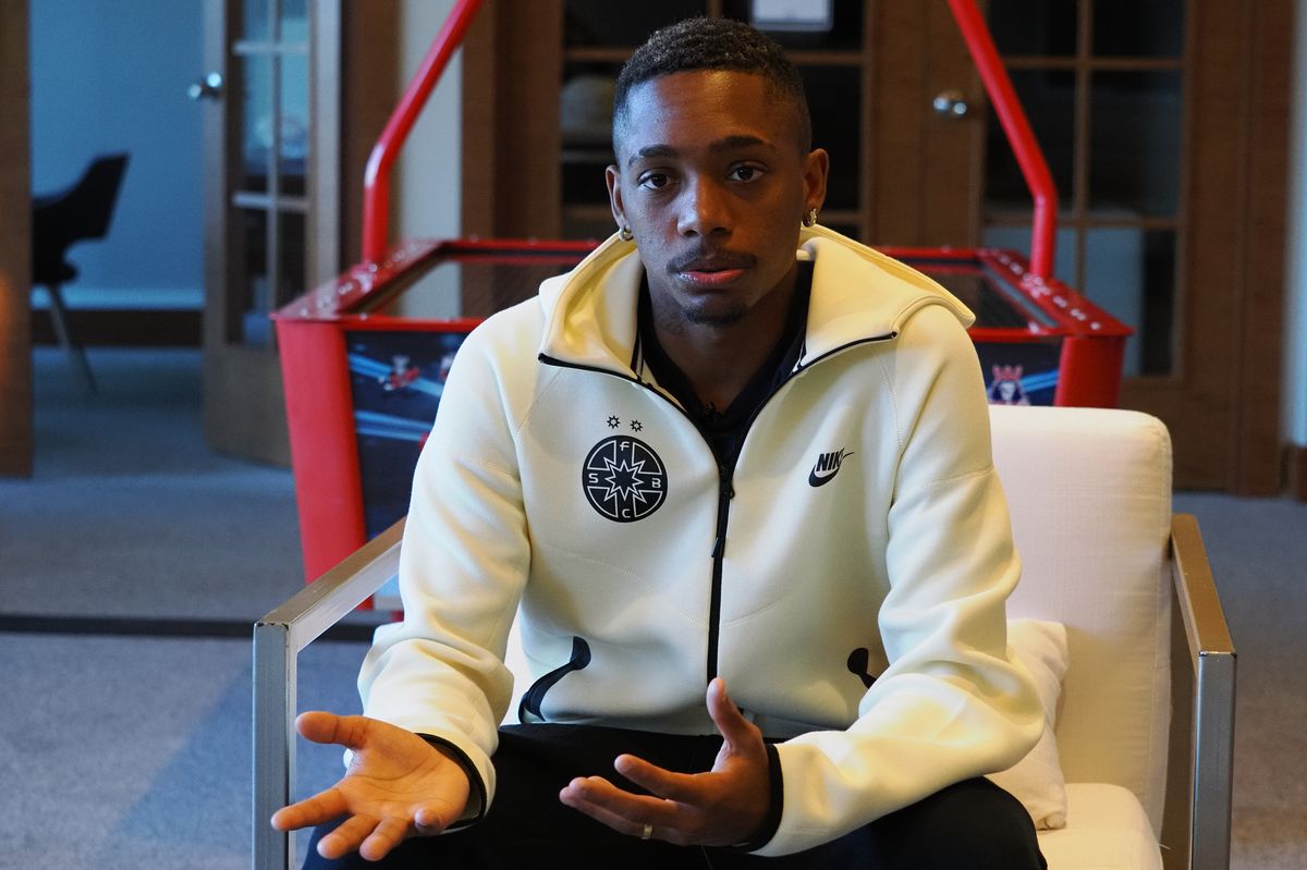 Străinul în vogă din Superligă, impresii după jumătate de an în România: „Cum se numea... Mămăligă, frate! E foarte bună!” + „Îmi aduc familia aici”