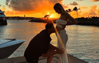 Protagonistul uneia dintre cele mai controversate relații din fotbal a făcut anunțul pe Instagram: „Dragostea noastră crește”