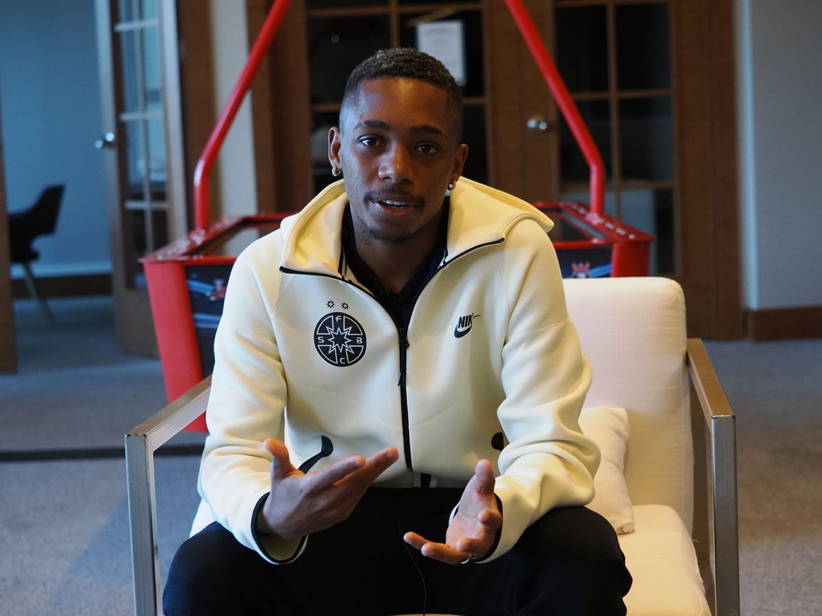 Străinul în vogă din Superligă, impresii după jumătate de an în România: „Cum se numea... Mămăligă, frate! E foarte bună!” + „Îmi aduc familia aici”