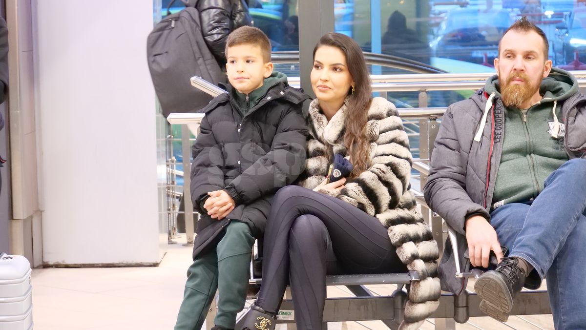 Adrian Mutu, primire pătimașă la revenirea din cantonament » Ce probleme au întâmpinat formațiile din Superligă la aeroport