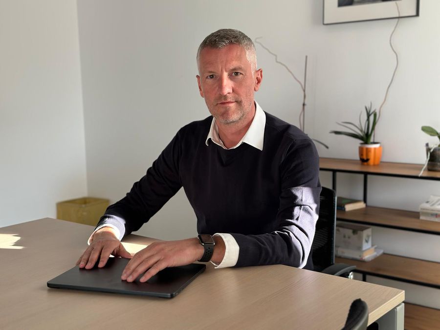 Cine este românul care va prelua marketing-ul celor de la Genoa » A jucat la un fost club din Liga 1 și e omul de încredere al lui Dan Șucu