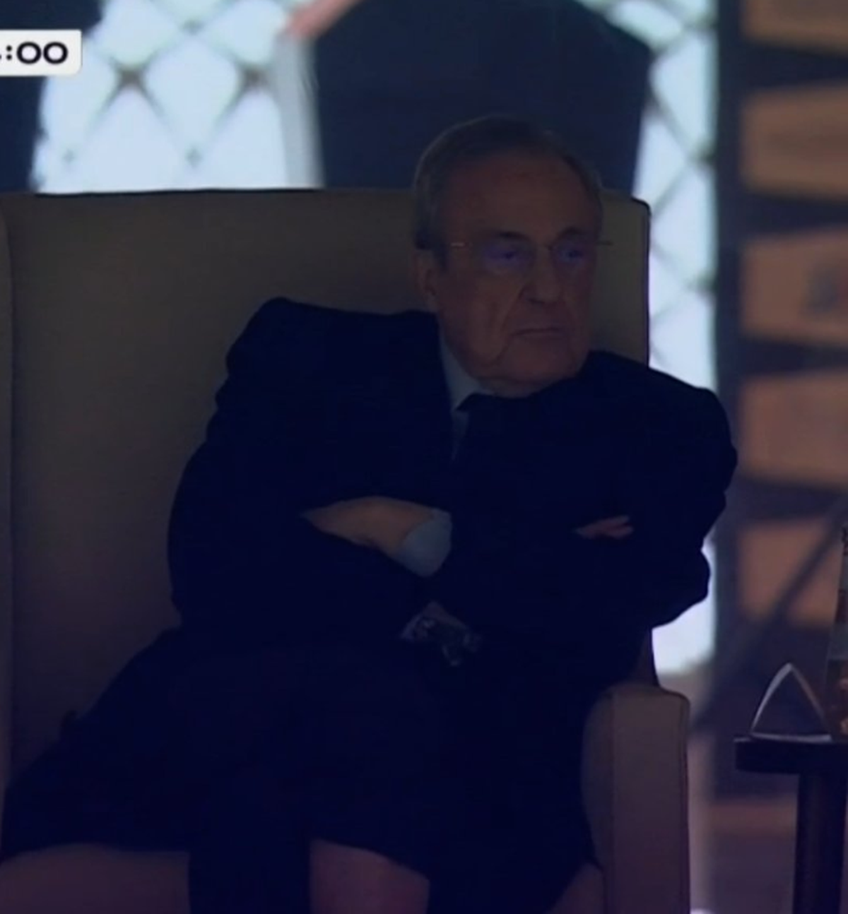 Cele mai tari imagini după El Clasico » Fotbalistul de la Barcelona care l-a făcut să râdă pe Florentino Perez + Discuție pe gazon cu Ancelotti