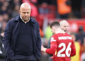 Lovitură primită de Liverpool! » Arne Slot a fost suspendat după incidentele petrecute în derby