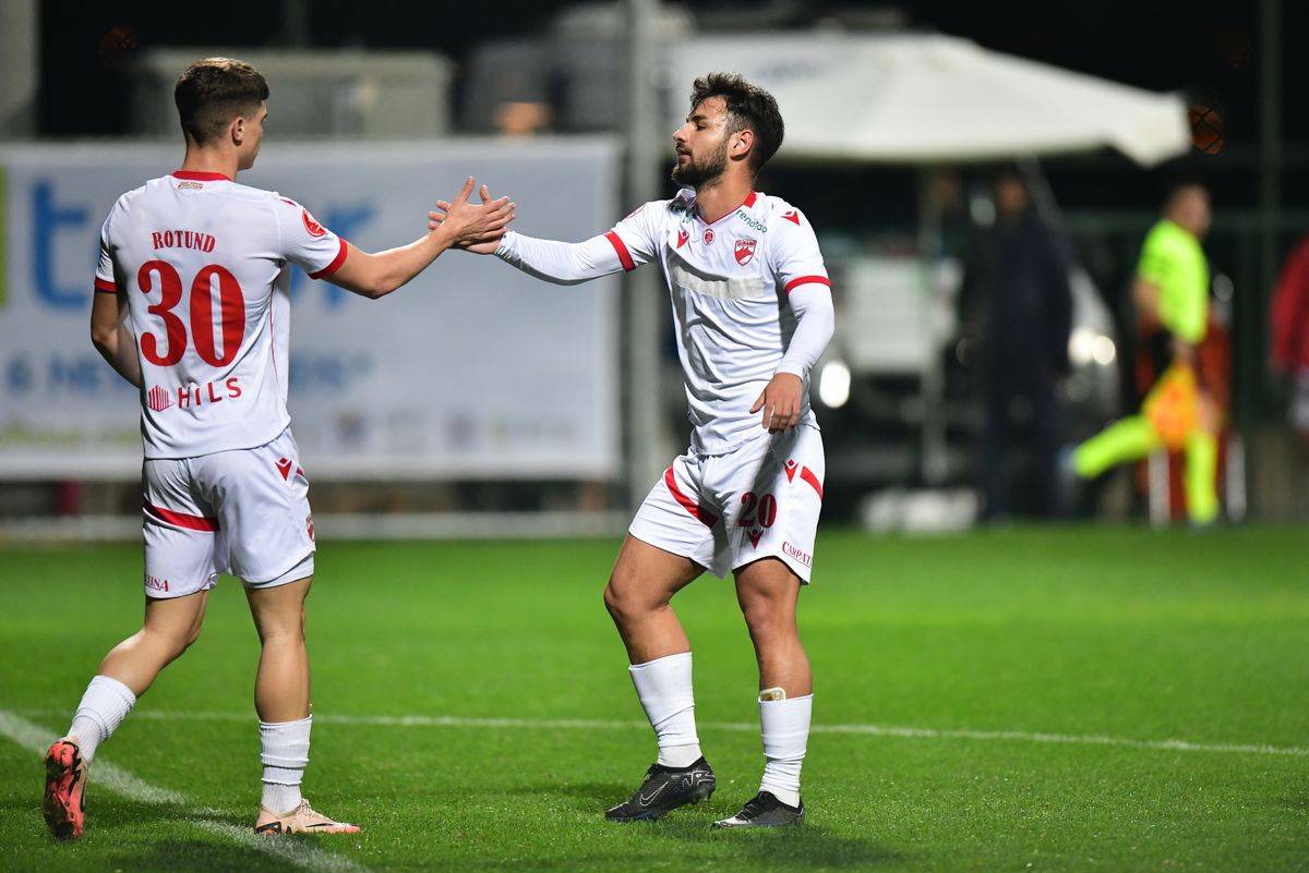 Insideri în „haită”: Dinamo în 10 idei înainte de startul campionatului