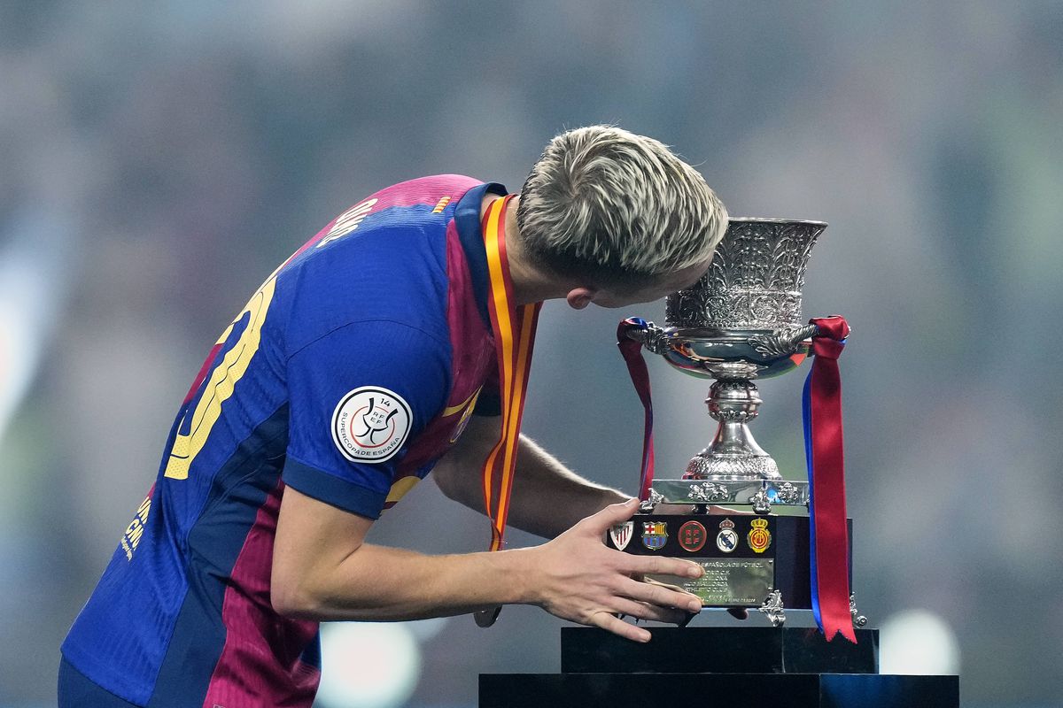 Cele mai tari imagini după El Clasico » Fotbalistul de la Barcelona care l-a făcut să râdă pe Florentino Perez + Discuție pe gazon cu Ancelotti