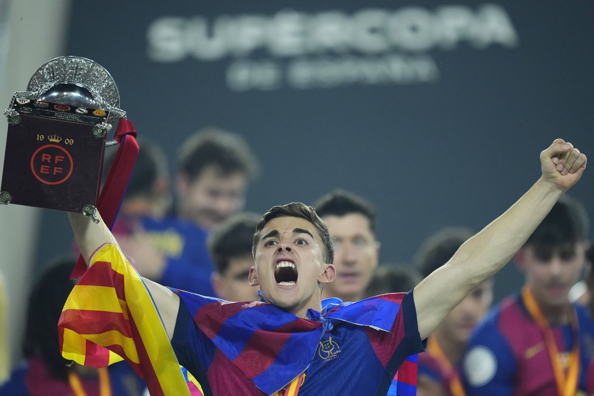 Cele mai tari imagini după El Clasico » Fotbalistul de la Barcelona care l-a făcut să râdă pe Florentino Perez + Discuție pe gazon cu Ancelotti