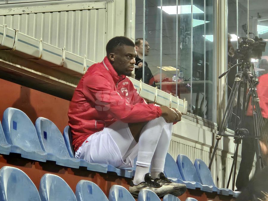 Titularul lui Dinamo stă în tribune, deși era anunțat în echipa de start pentru amicalul cu Novi Pazar » Probleme de ultimă oră