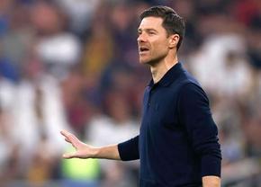 Oficial! Dino Toppmoller, dat afară de Eintracht » Clubul vrea să-l abordeze pe Xabi Alonso