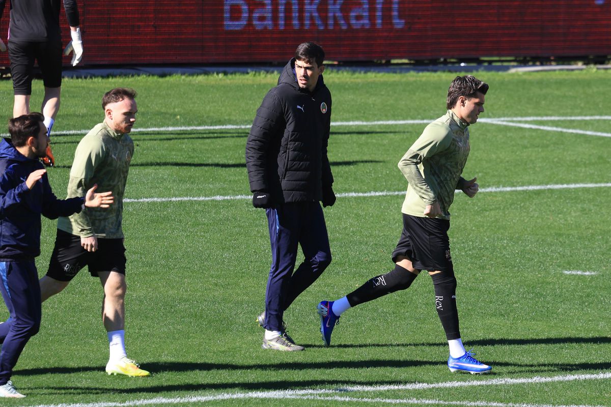 Ianis, fotbal printre soldați » 5 detalii remarcate de GSP la primul meci oficial al lui Hagi în 2026