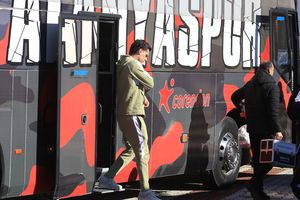 Alanyaspor - Fatih Karagumruk » Sute de forțe de ordine la stadion. Ianis Hagi e titular. Reporterii GSP transmit de la arenă