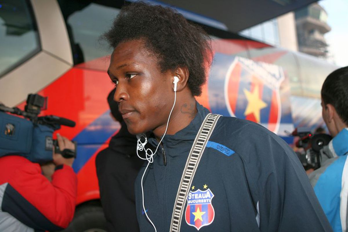 OFICIAL Habib Habibou a semnat cu Poli Iași! Detaliile contractului + atacantul a apărut la prezentare ca Bob Marley