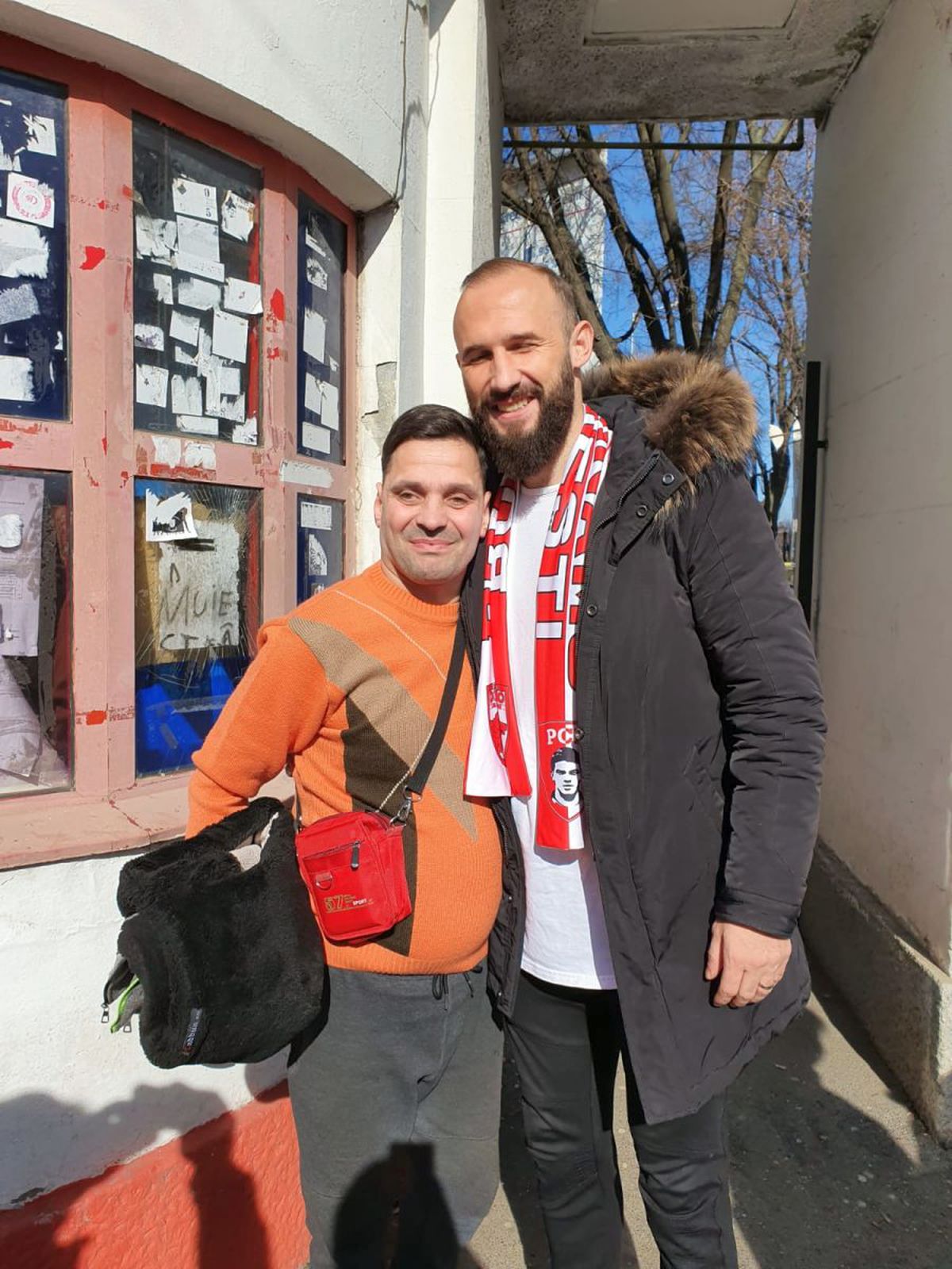 VIDEO 4 dinamoviști au vândut azi bilete pentru Dinamo - FCSB! Câte tichete s-au cumpărat până acum