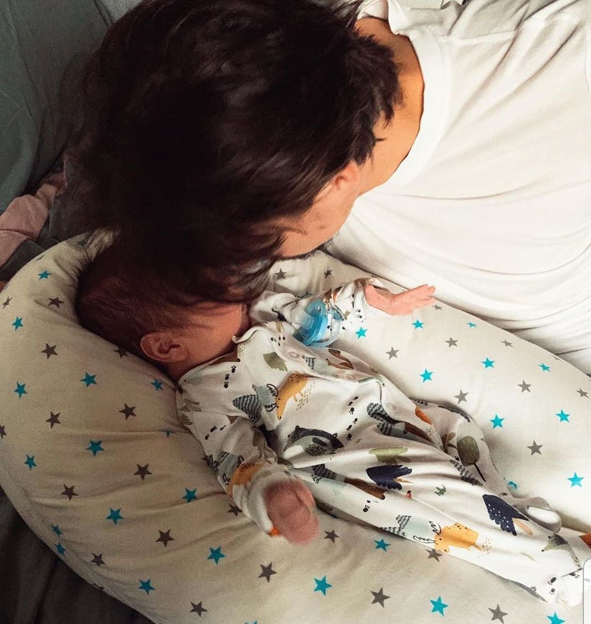 FOTO Fosta prezentatoare Raluca Hogyes și fotbalistul Lukasz Szukala au devenit părinți: „Boris, te iubim dincolo de cuvinte”