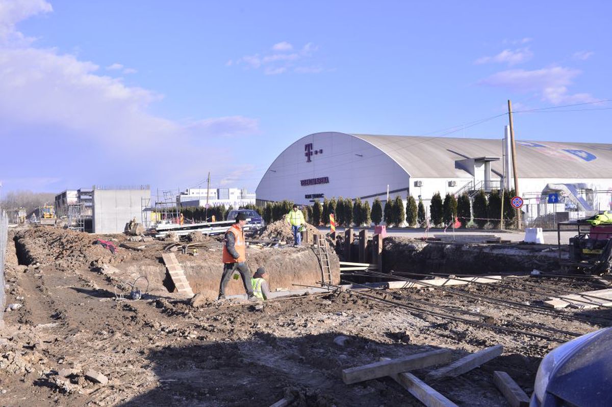 Tren Otopeni - Gara de Nord // FOTO: Cristi Preda