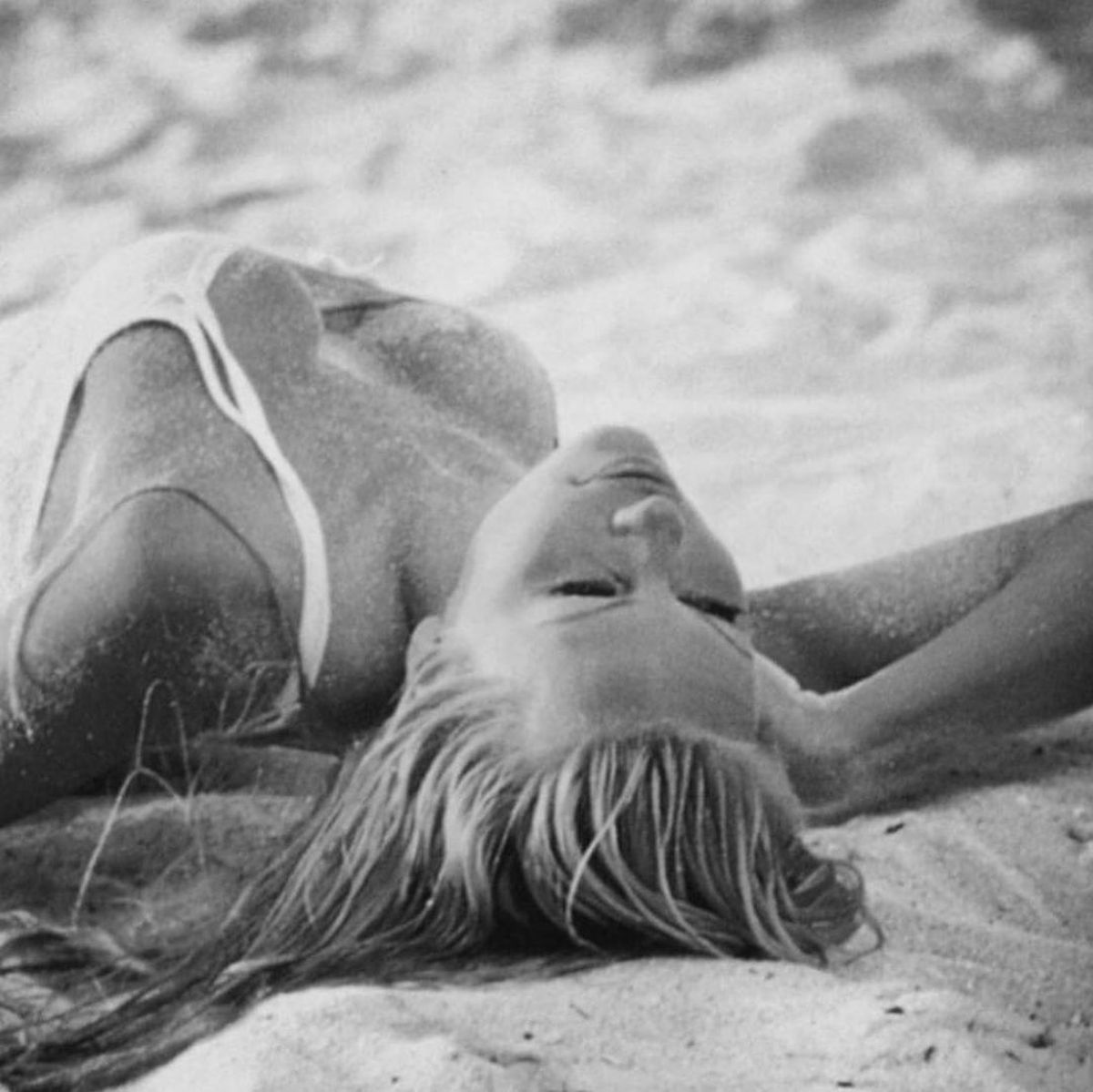 FOTO Cum a fost oprit Peter Crouch de soția lui să facă o poză cu Pamela Anderson: „Uite așa funcționează treburile în showbiz”