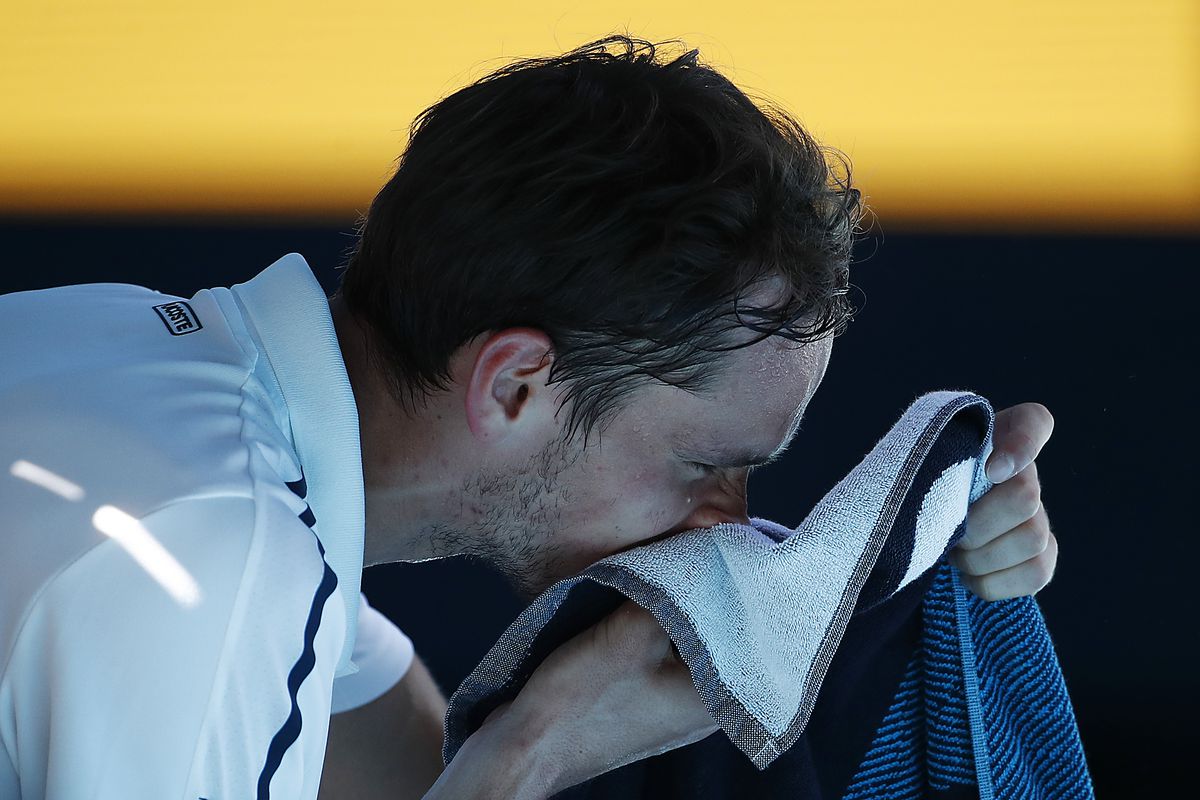 Un nou moment incredibil la Australian Open! Antrenorul s-a ridicat și a plecat din tribună în timpul meciului