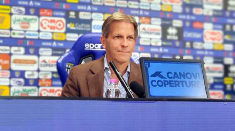 Patronul celor de la Parma, ședință cu antrenorul, după ce s-a plâns de transferuri: „De asta i-am adus pe cei tineri”