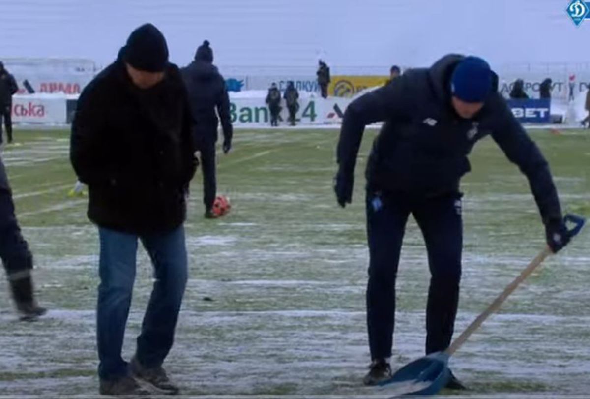 FOTO Mircea Lucescu a oferit imaginile zilei! A trecut la munca de jos, înaintea primului meci oficial din 2021