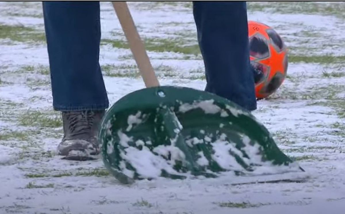 FOTO Mircea Lucescu a oferit imaginile zilei! A trecut la munca de jos, înaintea primului meci oficial din 2021