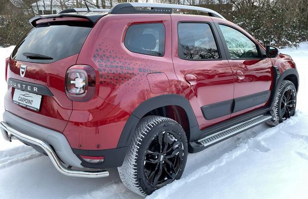 FOTO Cum au modificat nemții o Dacia Duster și o Dacia Logan: rezultatele sunt uimitoare