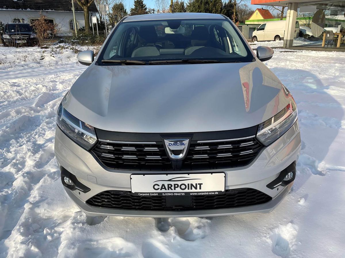 FOTO Cum au modificat nemții o Dacia Duster și o Dacia Logan: rezultatele sunt uimitoare