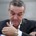 Flavius Stoican, antrenorul celor de la Viitorul Pandurii Tg. Jiu, îi transmite lui Gigi Becali să fie cu ochii pe fundașul central Mihai Lixandru (19 ani).