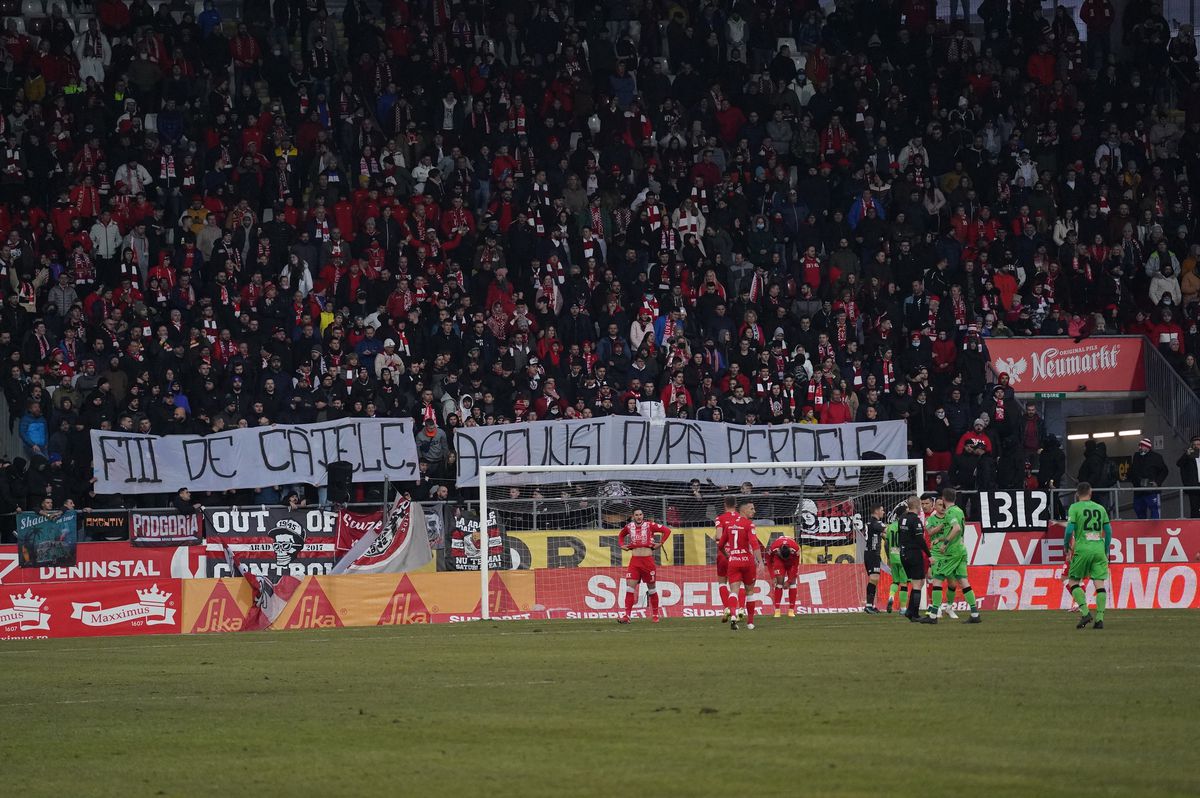 Cere măsuri împotriva lui Răuță, după UTA - Dinamo 0-0: „Îi iei banderola de căpitan!”