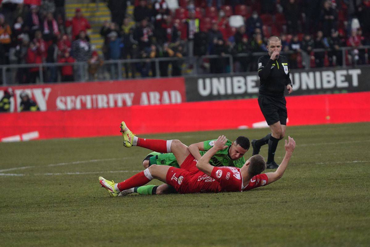 Cere măsuri împotriva lui Răuță, după UTA - Dinamo 0-0: „Îi iei banderola de căpitan!”