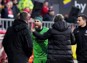 „Brigada” lui Cătălin Popa i-a enervat pe toți în UTA - Dinamo! Gol anulat eronat și „roșu” dictat ușor