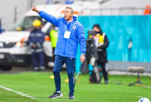 FCSB a revenit în partea secundă a meciului cu Chindia Târgoviște și s-a impus, scor 3-2. Emil Săndoi (56 de ani) nu a fost mulțumit de atitudinea elevilor lui din partea secundă.