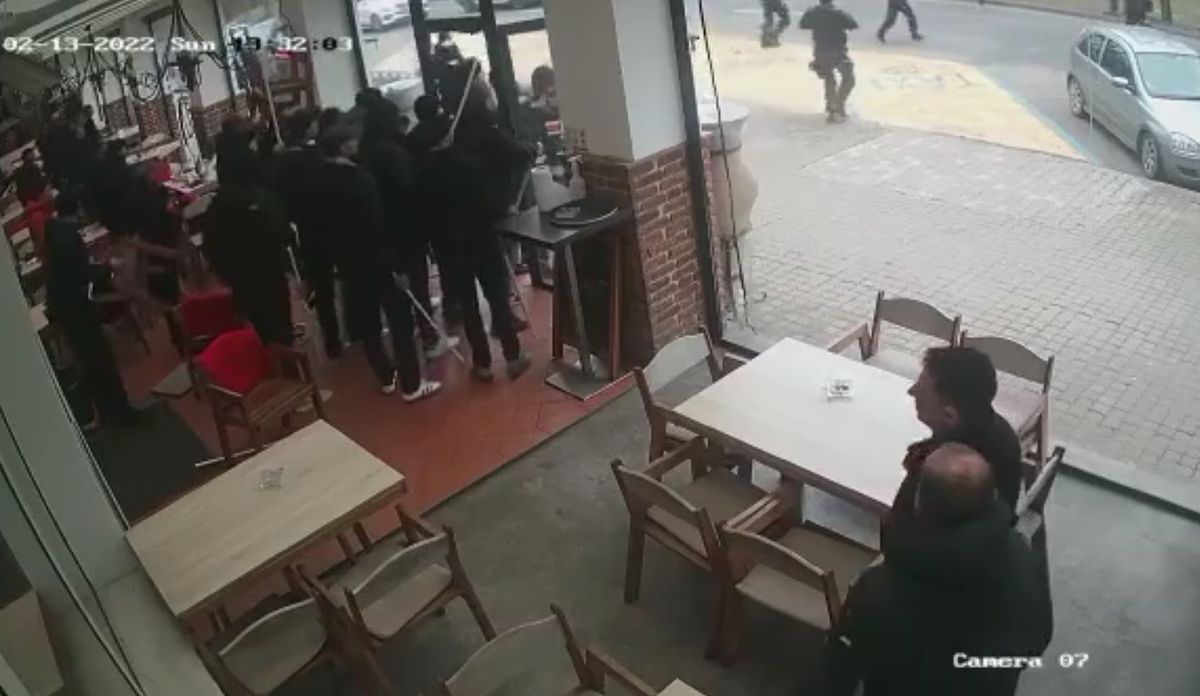 Bătaie în Arad între fanii lui Dinamo și cei de la UTA » Ce spun forțele de ordine