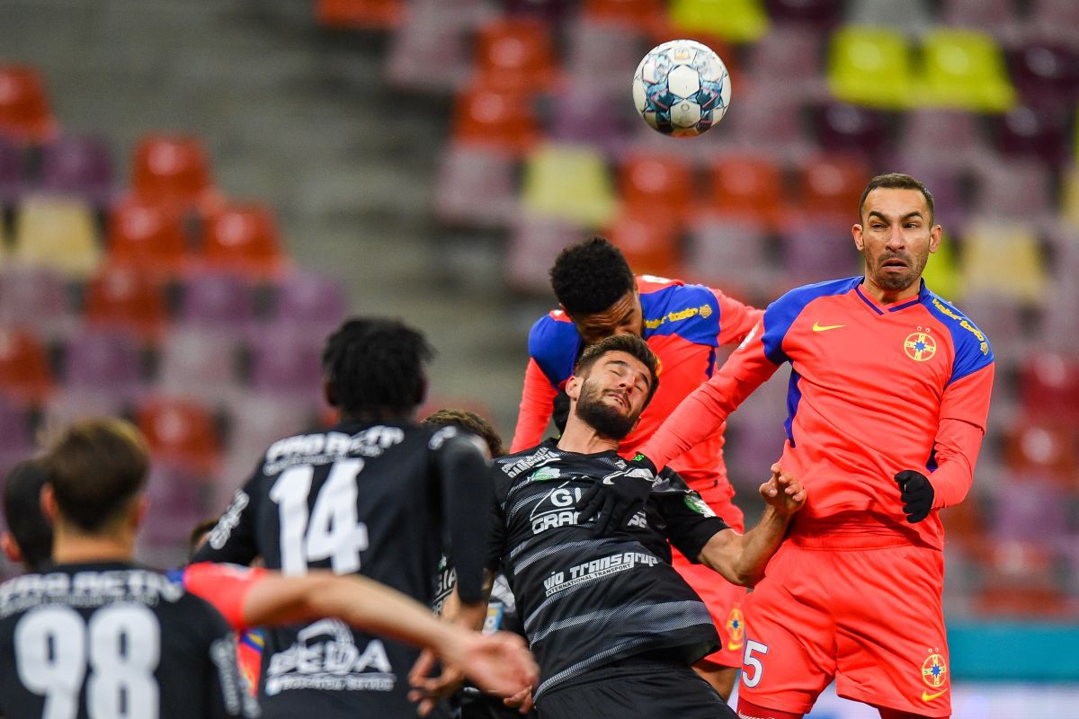 Revoltă după Chindia - FCSB: „Băgați odată VAR!”