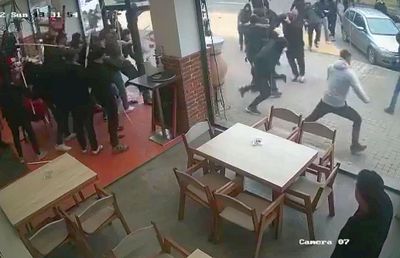 Bătaie în Arad între fanii lui Dinamo și cei de la UTA » Ce spun forțele de ordine