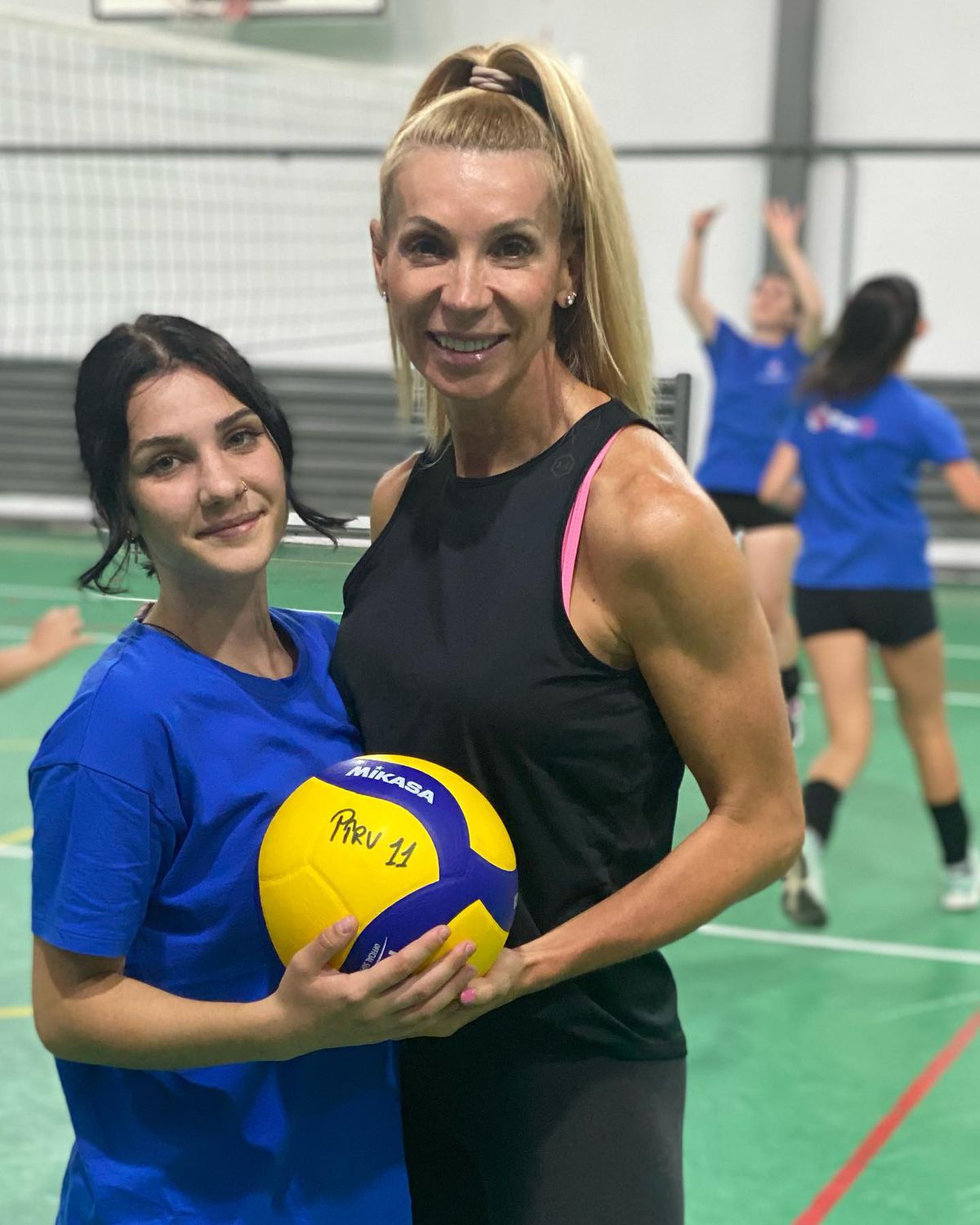 Cristina Pîrv, campioană a României la volei, interviu tulburător pentru GSP: „Când ai probleme, vorbește cu Dumnezeu ca și cum ai vorbi cu un prieten!”. Poveste șocantă: „Am fost atacată de doi drogați cu pistoale!”