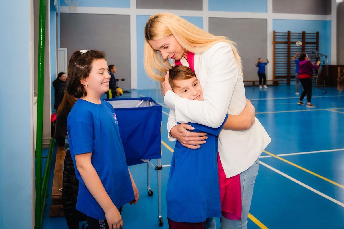 Cristina Pîrv, campioană a României la volei, interviu tulburător pentru GSP: „Când ai probleme, vorbește cu Dumnezeu ca și cum ai vorbi cu un prieten!”. Poveste șocantă: „Am fost atacată de doi drogați cu pistoale!”