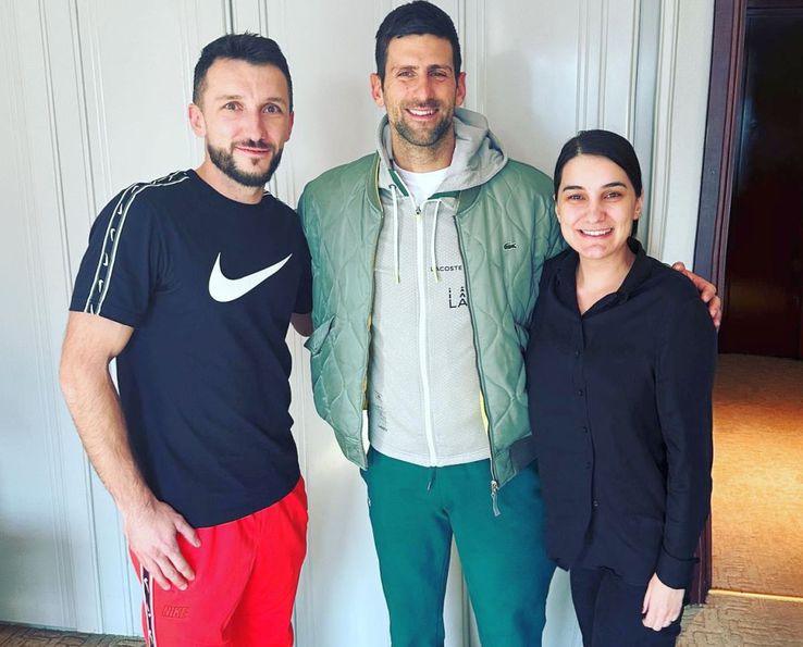 Andrei Panait și sora lui, alături de Novak Djokovic / Sursă foto: Instagram