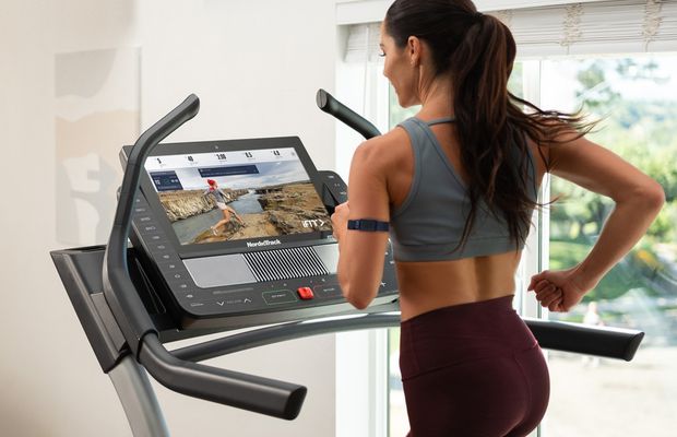 Antrenează-te eficient și distractiv cu iFiT