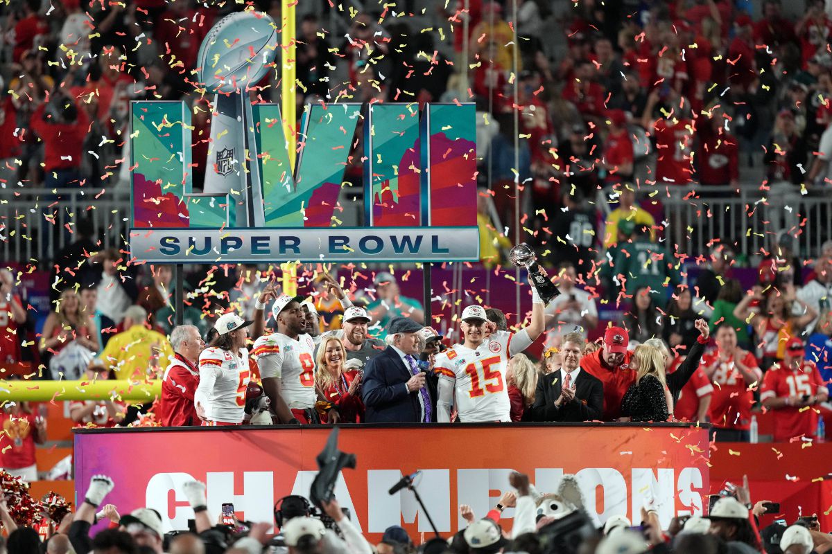 Super Bowl LVII. Kansas City Chiefs e din nou campioană în NFL! Mahomes pune mâna pe un nou inel, după o victorie memorabilă cu Philadelphia Eagles