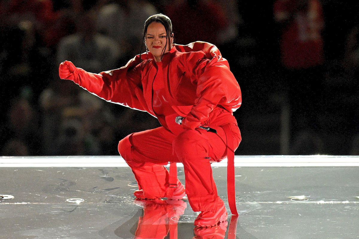 Gravidă, Rihanna a făcut spectacol la Super Bowl LVII » Cum a arătat show-ul făcut de artistă