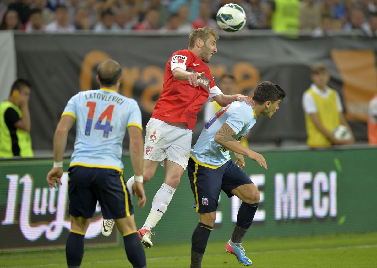 Sorin Strătilă - imagini din perioada petrecută la Dinamo