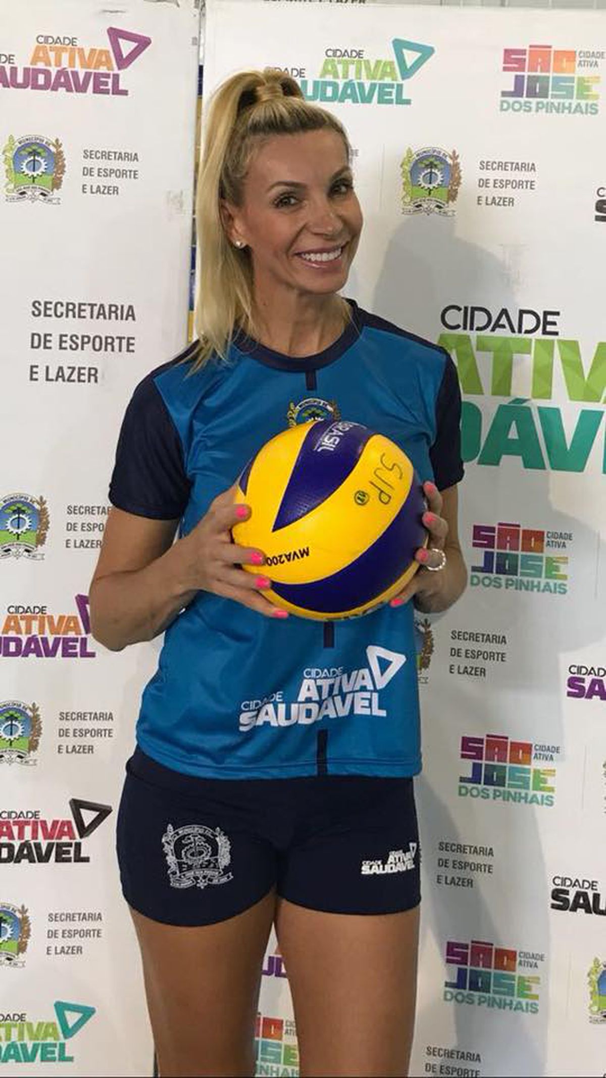 Cristina Pîrv, campioană a României la volei, interviu tulburător pentru GSP: „Când ai probleme, vorbește cu Dumnezeu ca și cum ai vorbi cu un prieten!”. Poveste șocantă: „Am fost atacată de doi drogați cu pistoale!”