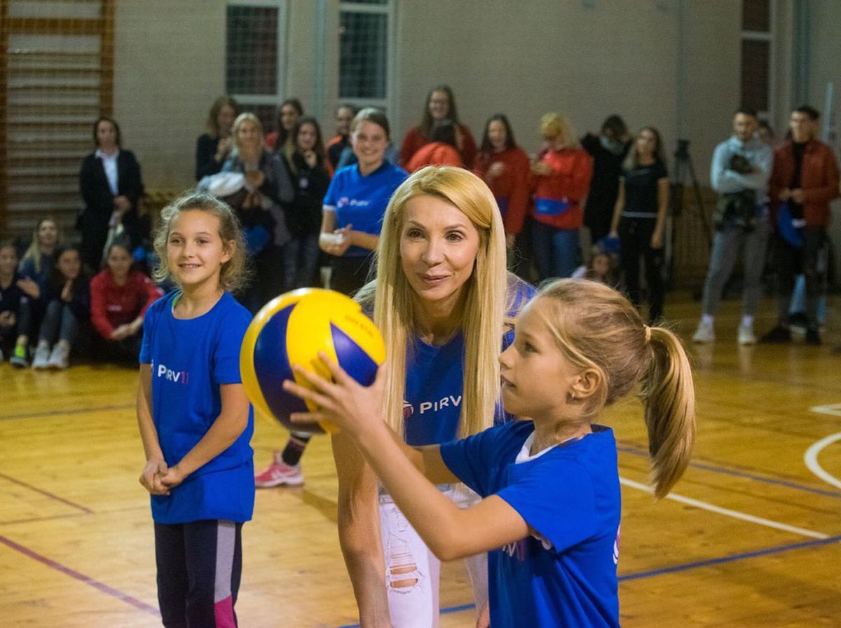 Cristina Pîrv, campioană a României la volei, interviu tulburător pentru GSP: „Când ai probleme, vorbește cu Dumnezeu ca și cum ai vorbi cu un prieten!”. Poveste șocantă: „Am fost atacată de doi drogați cu pistoale!”