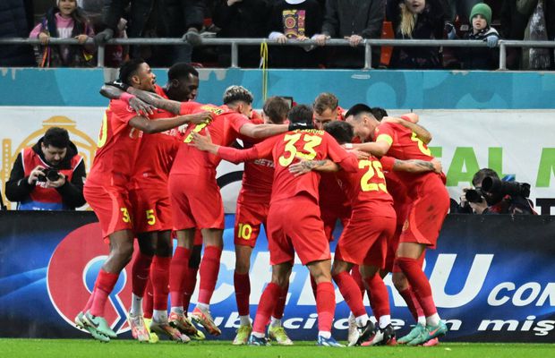 A fost doar rivalul roș-albaștrilor, dar vede FCSB campioană: „Nu văd a doua, nu mai zic de a treia!”. Fostul mare atacant atacă o problemă serioasă: „Criză de numărul 9”