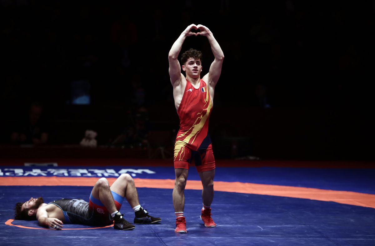 Prima medalie tricoloră la Europenele de lupte de la București » Denis Mihai a repetat bronzul de anul trecut
