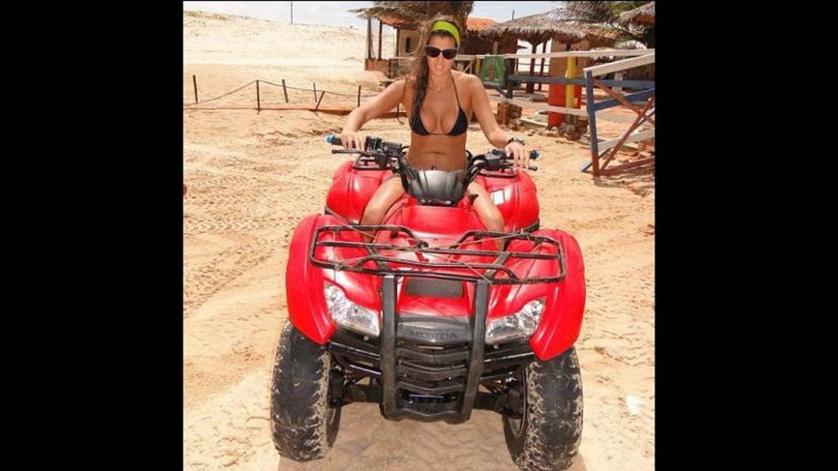 CSM București a transferat o jucătoare care a ținut coperta Playboy » Cum i se pare Capitala