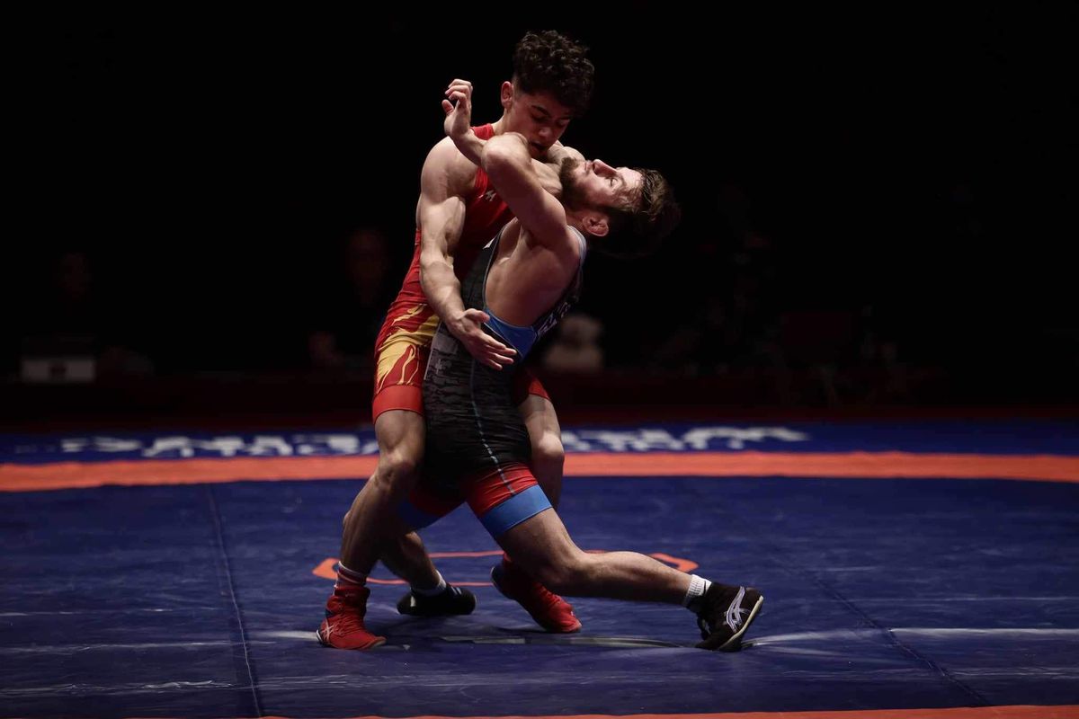 Prima medalie tricoloră la Europenele de lupte de la București » Denis Mihai a repetat bronzul de anul trecut