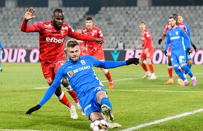 Anunț oficial: CFR Cluj a transferat titularul lui Mircea Rednic